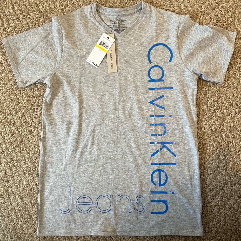 Boys CALVIN KLEIN JEANS V-Neck Short Sleeve Tee Size M(10/12)